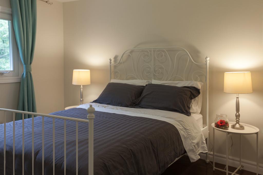 多伦多邓肯公园民宿 Toronto Duncan Park Guesthouse Bagian luar foto