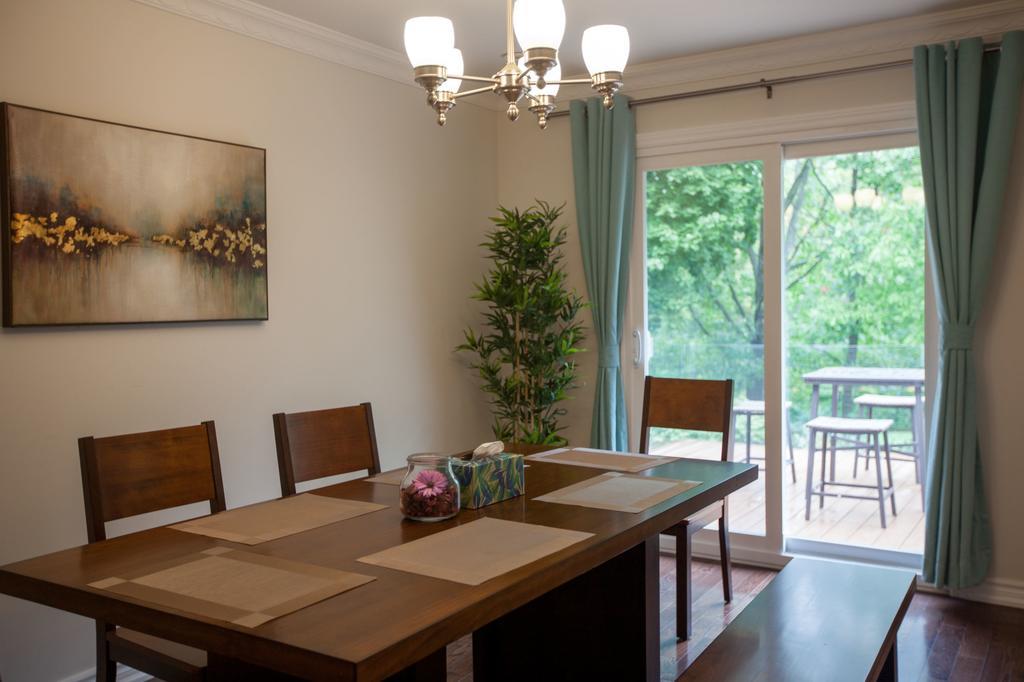 多伦多邓肯公园民宿 Toronto Duncan Park Guesthouse Bagian luar foto
